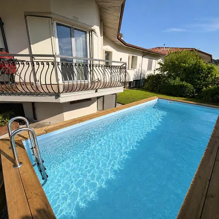 Er Villa *
